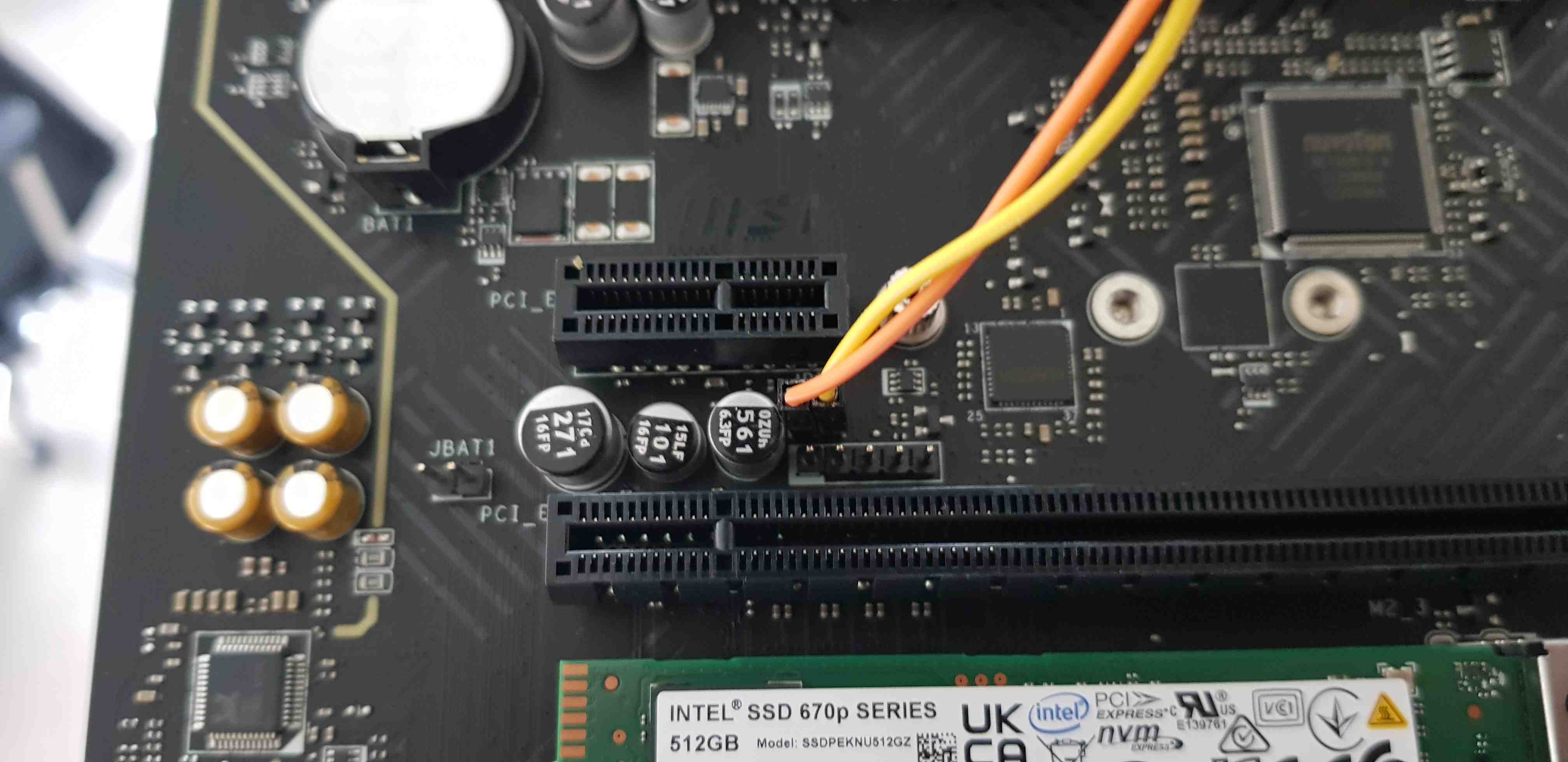 msi_z690_lab_serial_panel